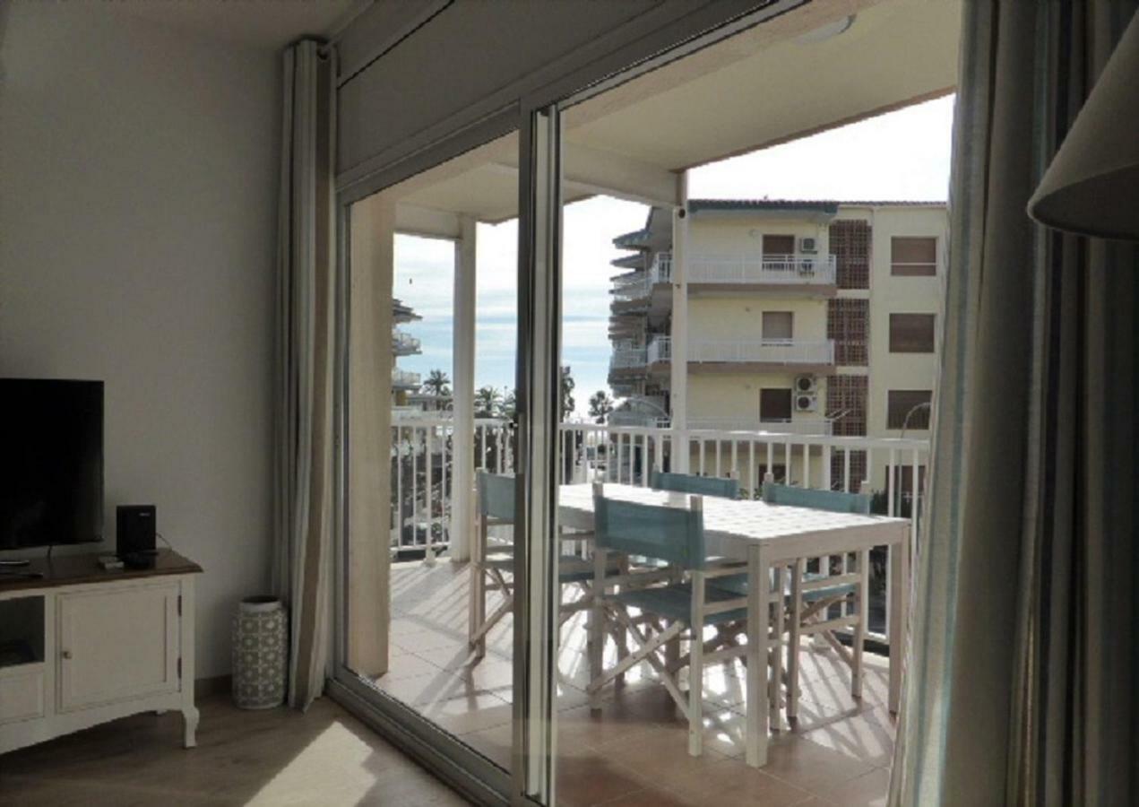 קמברילס Mont-Roig Apartment מראה חיצוני תמונה